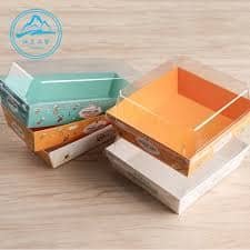 Takeaway paper boxes